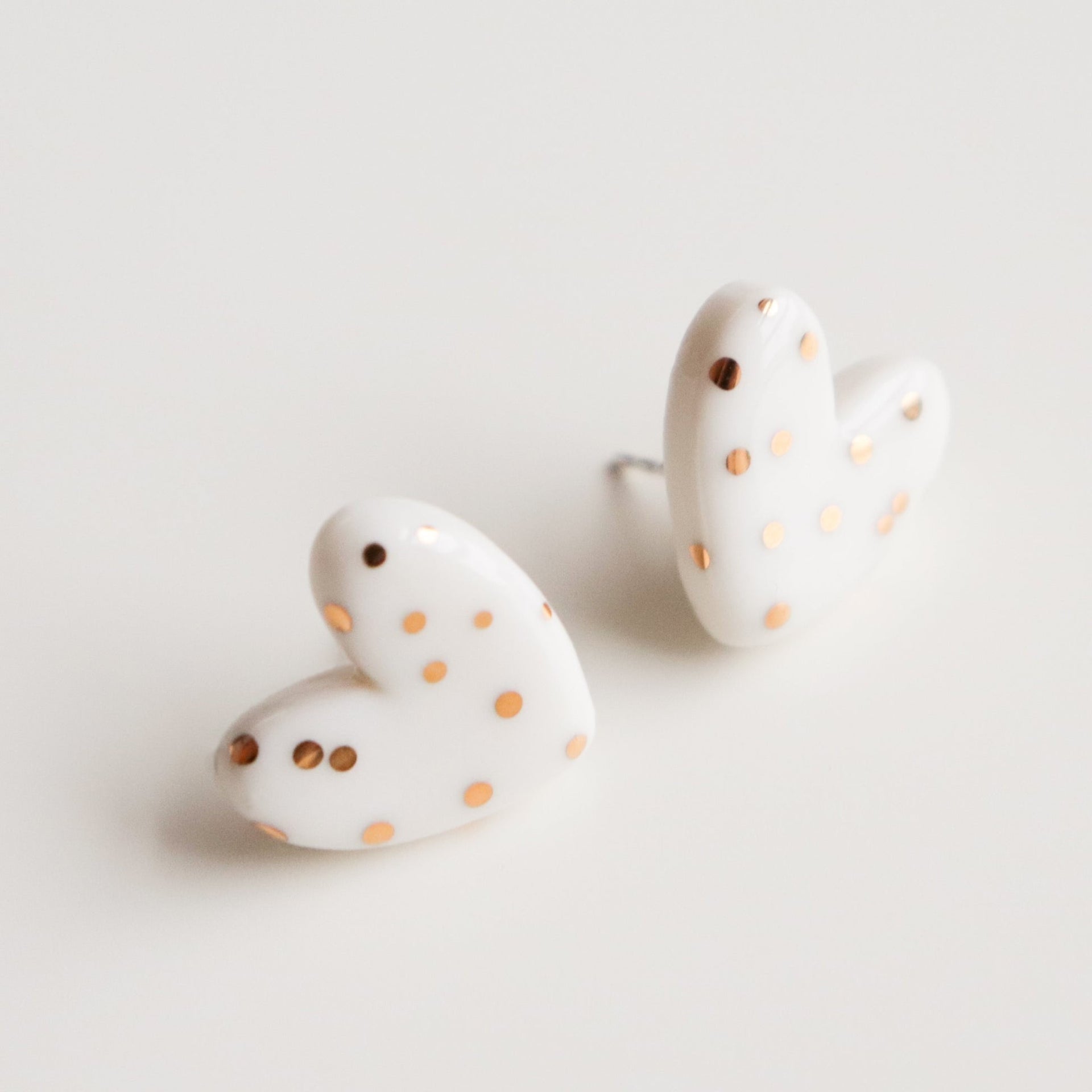 Porcelain, ceramics