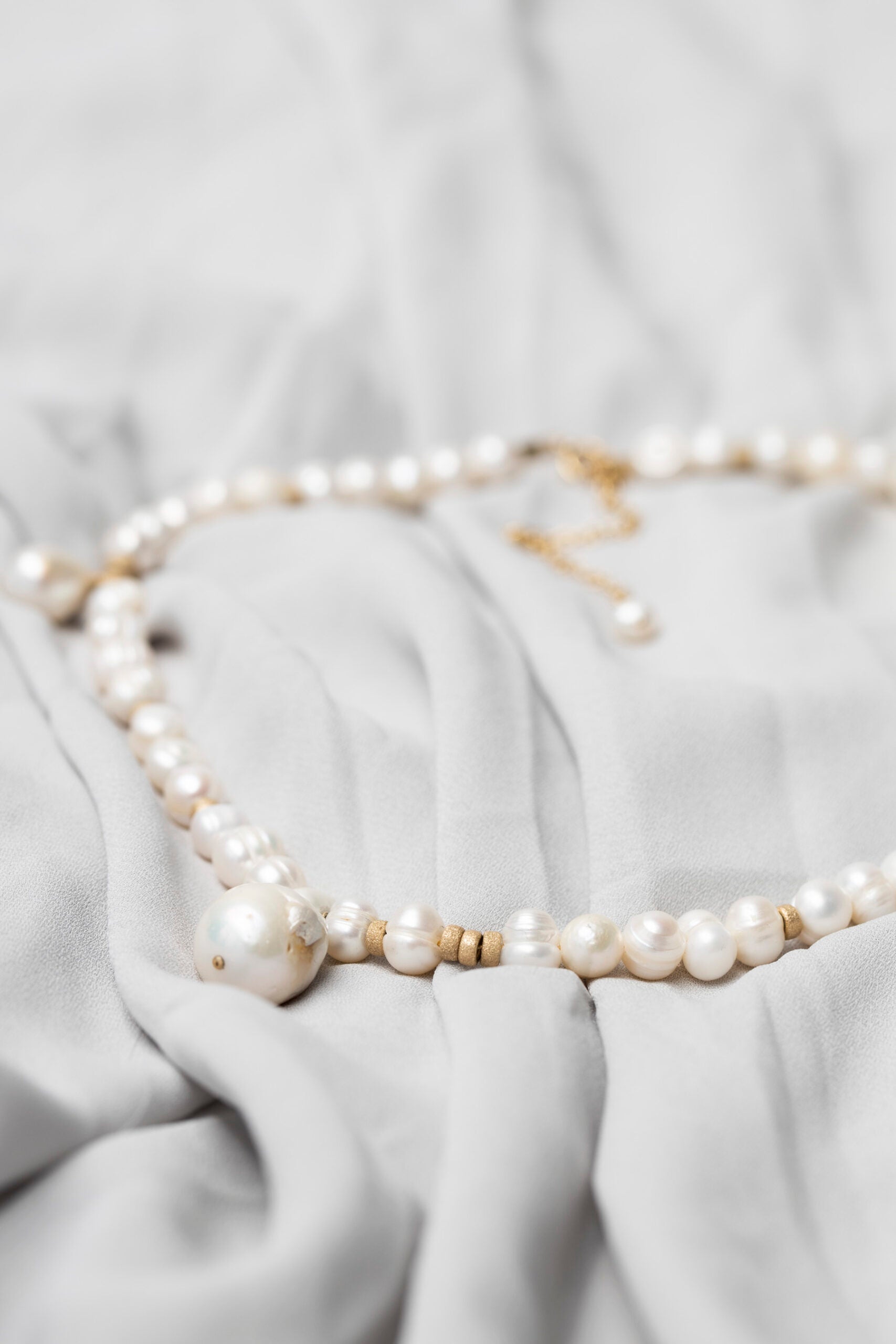 CUSTOM MADE PEARL NECKLACE