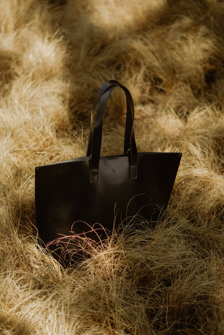 Deep Model Bucket - Black